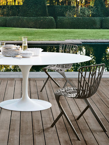 Saarinen Outdoor Dining Table