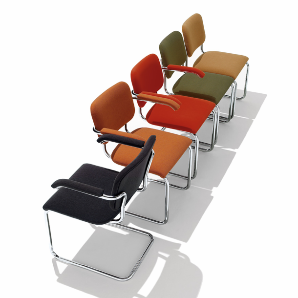 Cesca™ Chair | Knoll